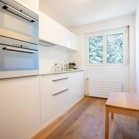 Moderne Mit Ausblick Und Viel Sonne 아파트 *